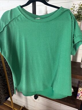 Relaxed Waffle Knit Short Sleeve Top in Green